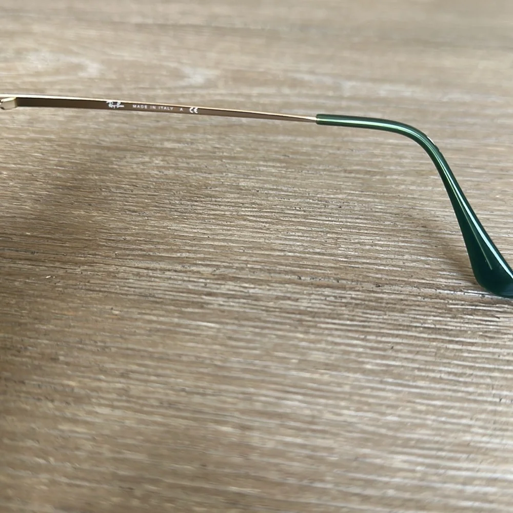 Ray-Ban Green lens gold frame Sunglasses - Picture 2 of 5